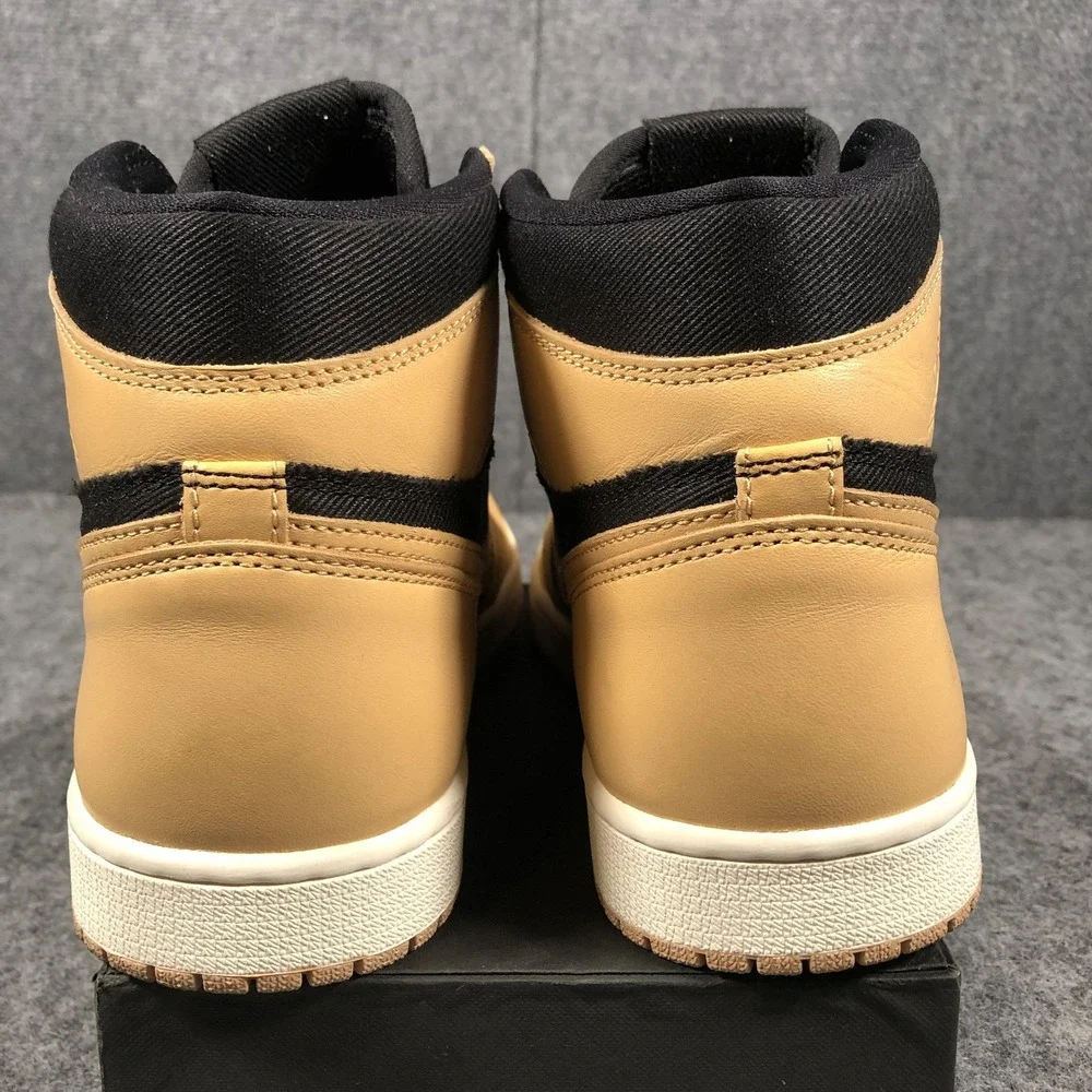 Nike Air Jordan 1‎ Retro High OG Mens Size 9.5 Tan Black Heirloom 555088-202